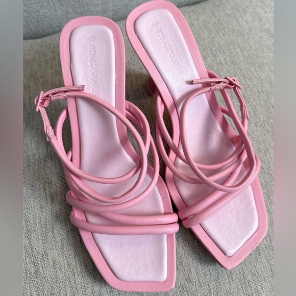 Stradivarius strappy heeled sandal in Barbie Pink 37 - Picture 10 of 10